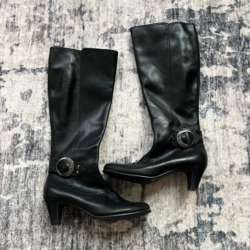 Elegant Black Leather Knee-High Boots